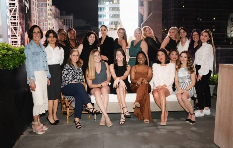 Bourse Endeavour Women in Tech 2026 (jusqu'à 10 000 $)