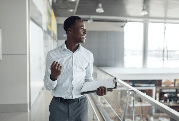 Recrutement d'un Commercial de Showroom - OXYGÈNE-INVESTISSEMENTS TOGO